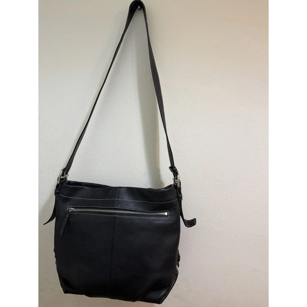 Coach Vintage Early 2000s F15064 Black Leather Shoulder Crossbody Bag Y2K